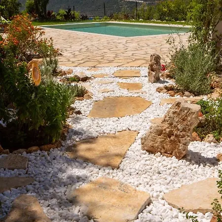 Pnoes Lefkada Vasiliki