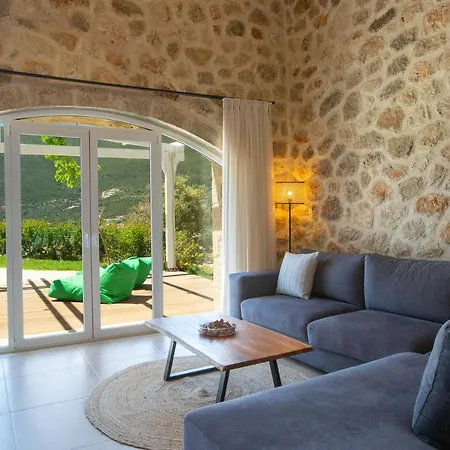 Vila Pnoes Lefkada Vasiliki