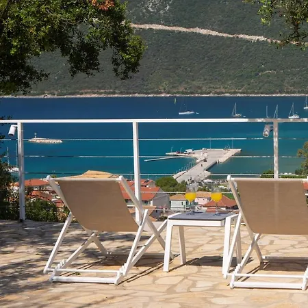 Vila Pnoes Lefkada