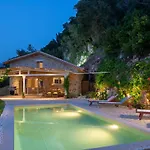 Villa Pnoes Lefkada