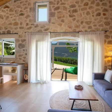 Villa Pnoes Lefkada Vasiliki