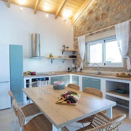 Pnoes Lefkada 别墅