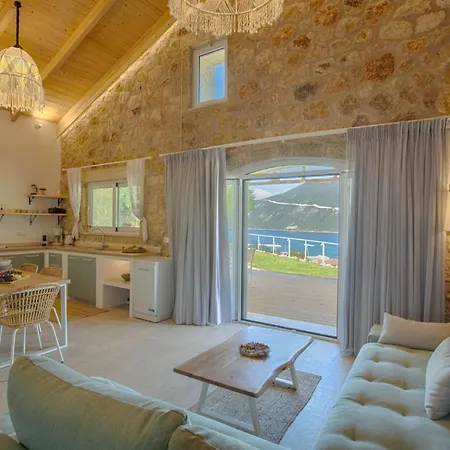 Pnoes Lefkada * 瓦西利基