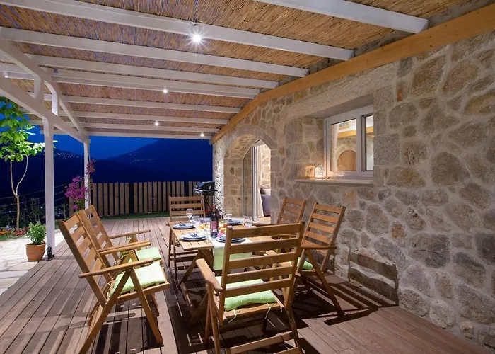 Pnoes Lefkada