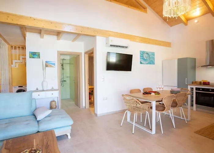 Pnoes Lefkada Villa *