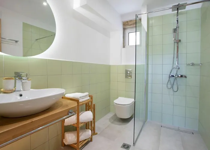 Pnoes Lefkada Villa