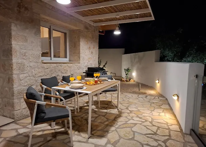 Villa Pnoes Lefkada *
